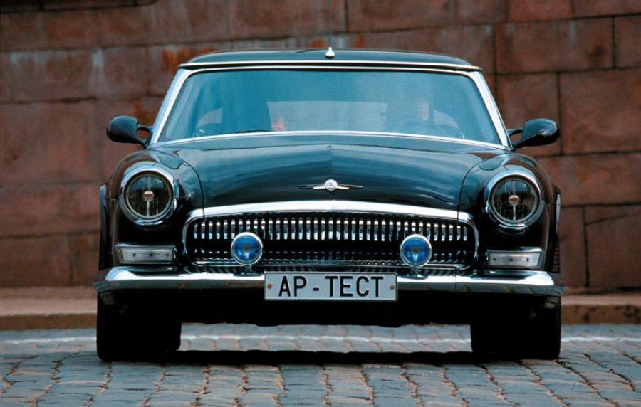  Volga V12 Coupe 2001 года  (фото 19 из 24)